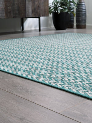 Atlow 5'3" x 7' Rug